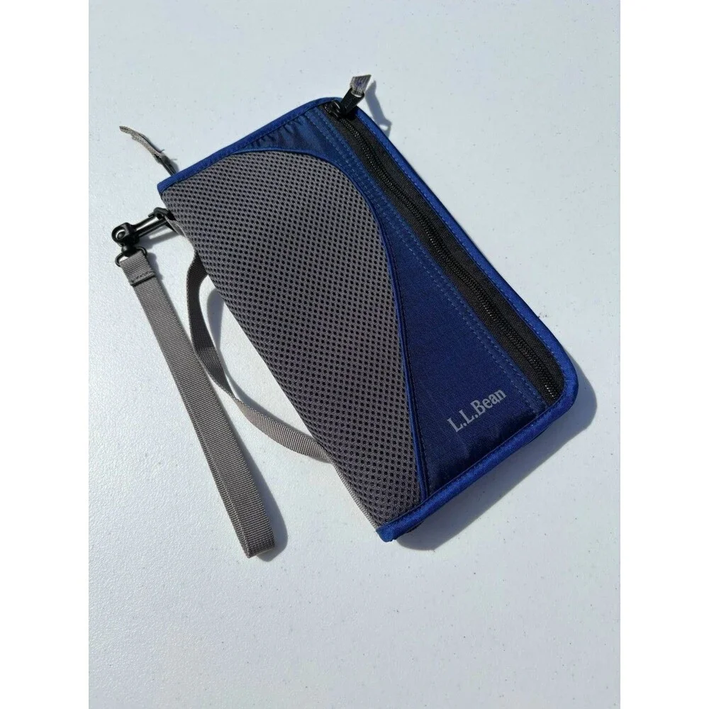 LL Bean Wallet Organizer Wristlet Blue Passport Travel Zip Around Nylon